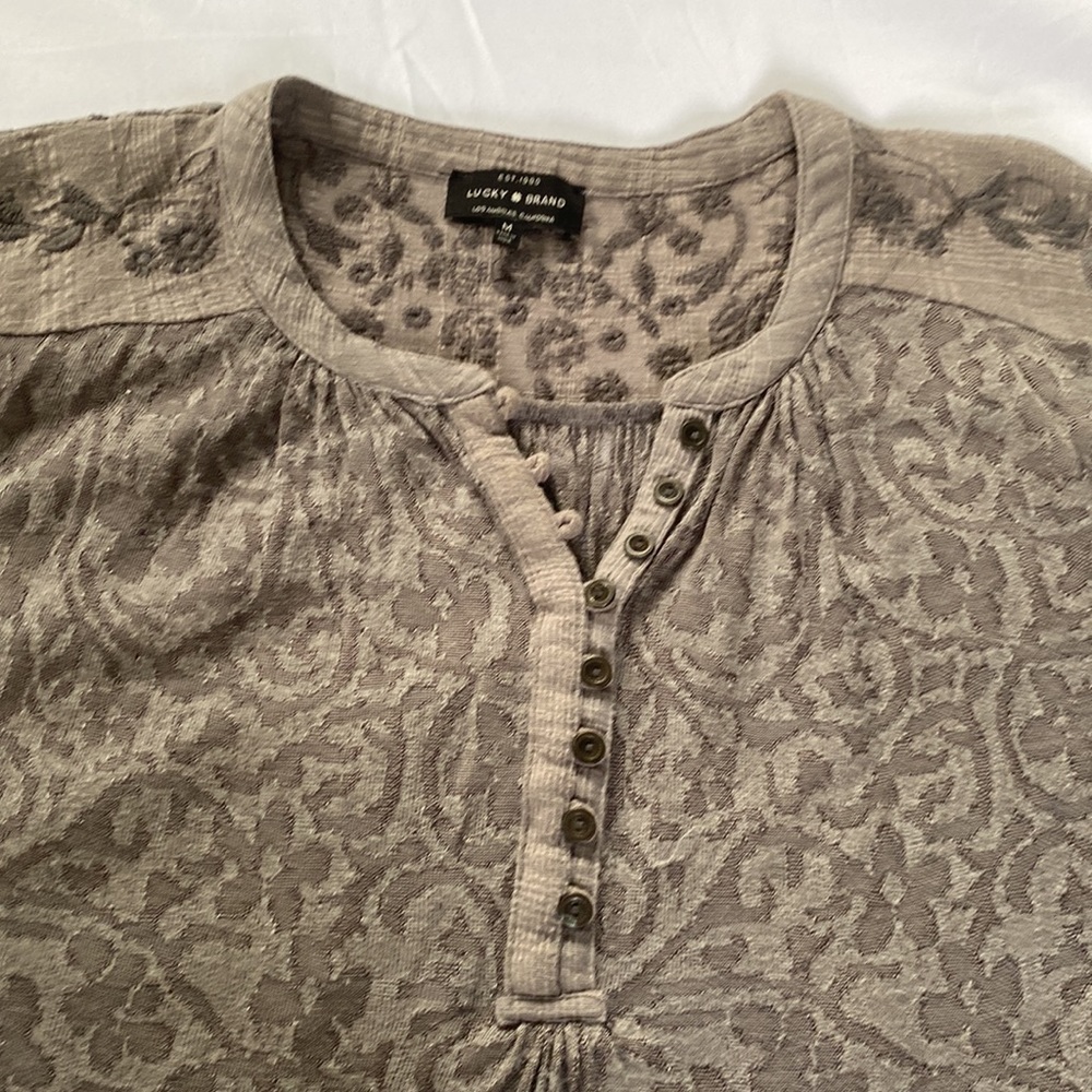 Lucky Brand grey top/tunic - Picture 9 of 13